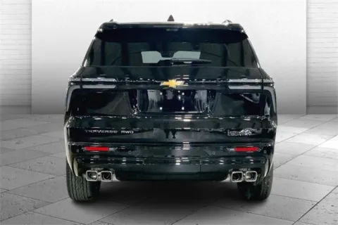 More photos of 2026 Chevrolet Traverse High Country at Cable Dahmer Chevrolet of Kansas City, MO