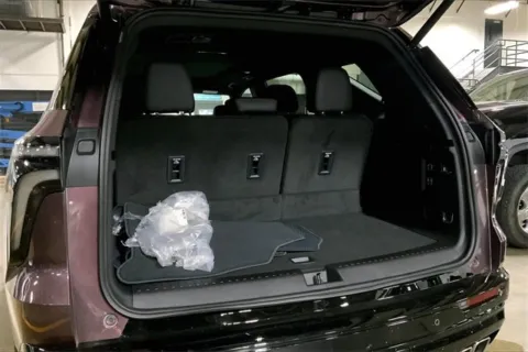 More photos of 2026 Chevrolet Traverse RS at Cable Dahmer Chevrolet of Kansas City, MO