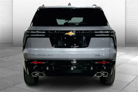 More photos of 2026 Chevrolet Traverse High Country at Cable Dahmer Chevrolet of Kansas City, MO