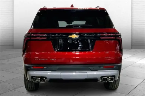 More photos of 2026 Chevrolet Traverse LT at Cable Dahmer Chevrolet of Kansas City, MO