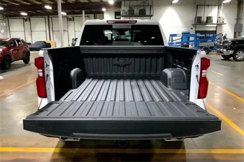 More photos of 2025 Chevrolet Silverado 1500 LT Trail Boss at Cable Dahmer Chevrolet of Kansas City, MO