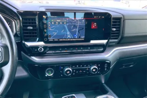 More photos of 2022 GMC Sierra 1500 SLT at Cable Dahmer Chevrolet of Kansas City, MO