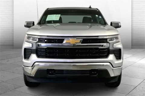 Photos of 2022 Chevrolet Silverado 1500 LT (2FL) for sale in Kansas City, MO at Cable Dahmer Chevrolet of Kansas City