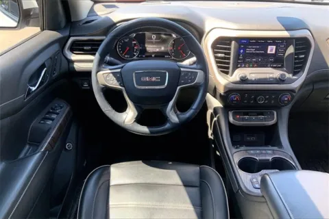 More photos of 2020 GMC Acadia Denali at Cable Dahmer Chevrolet of Kansas City, MO