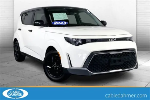 White 2023 Kia Soul S for sale in Kansas City, MO