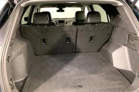 More photos of 2021 Chevrolet Equinox LT at Cable Dahmer Chevrolet of Kansas City, MO