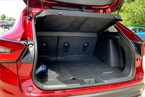 More photos of 2025 Chevrolet Trax LT at Cable Dahmer Chevrolet of Kansas City, MO