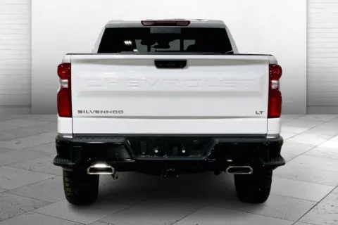 More photos of 2025 Chevrolet Silverado 1500 LT Trail Boss at Cable Dahmer Chevrolet of Kansas City, MO