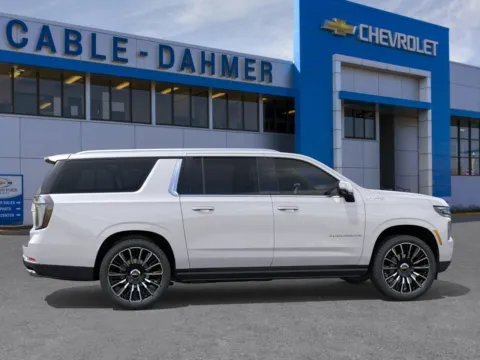 More photos of 2025 Chevrolet Suburban High Country at Cable Dahmer Chevrolet of Kansas City, MO