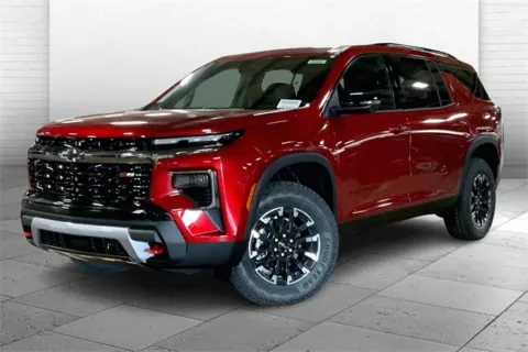 Photos of 2025 Chevrolet Traverse Z71 for sale in Kansas City, MO at Cable Dahmer Chevrolet of Kansas City
