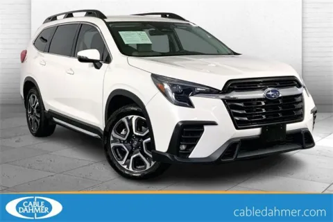 White 2023 Subaru Ascent Limited for sale in Kansas City, MO