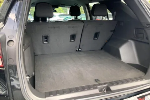 More photos of 2023 Chevrolet Equinox LT at Cable Dahmer Chevrolet of Kansas City, MO