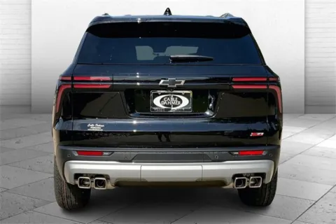 More photos of 2026 Chevrolet Traverse Z71 at Cable Dahmer Chevrolet of Kansas City, MO