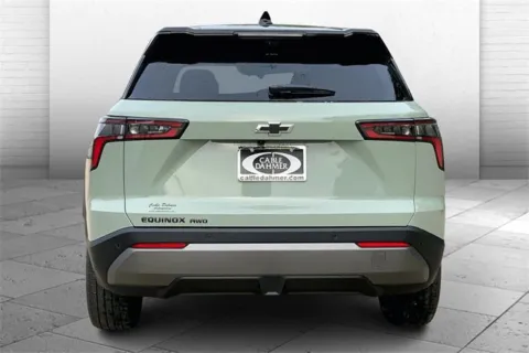 More photos of 2026 Chevrolet Equinox LT at Cable Dahmer Chevrolet of Kansas City, MO