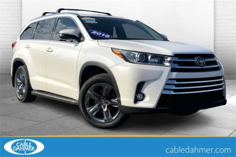 White 2018 Toyota Highlander Limited for sale in Kansas City, MO