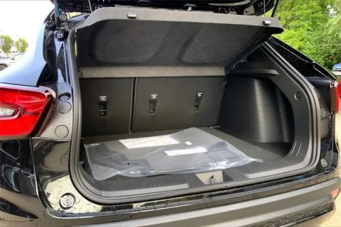 More photos of 2025 Chevrolet Trax 2RS at Cable Dahmer Chevrolet of Kansas City, MO