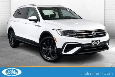 White 2024 Volkswagen Tiguan SE for sale in Kansas City, MO