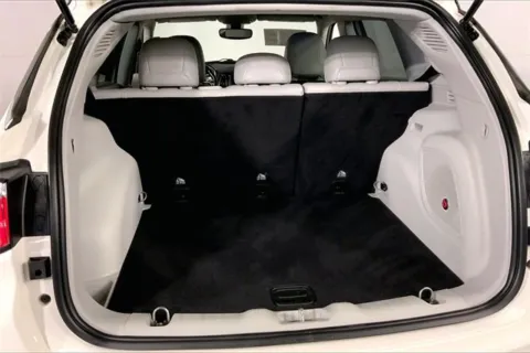 More photos of 2019 Jeep Compass Limited at Cable Dahmer Chevrolet of Kansas City, MO
