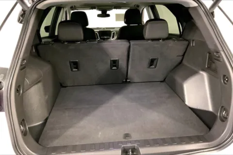 More photos of 2022 Chevrolet Equinox LT at Cable Dahmer Chevrolet of Kansas City, MO