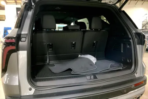 More photos of 2026 Chevrolet Traverse AWD LT at Cable Dahmer Chevrolet of Kansas City, MO