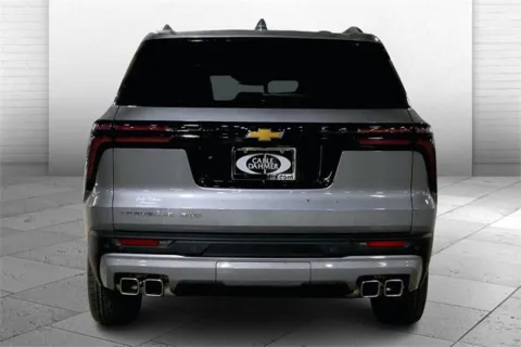 More photos of 2026 Chevrolet Traverse LT at Cable Dahmer Chevrolet of Kansas City, MO