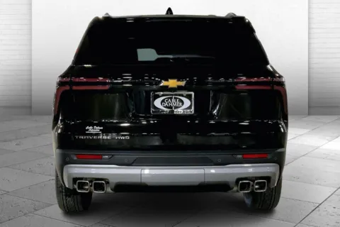 More photos of 2026 Chevrolet Traverse AWD LT at Cable Dahmer Chevrolet of Kansas City, MO