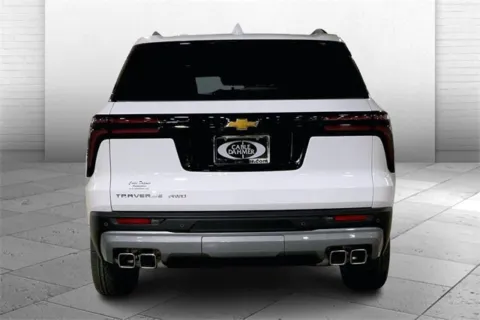 More photos of 2026 Chevrolet Traverse LT at Cable Dahmer Chevrolet of Kansas City, MO