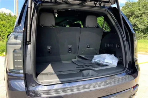 More photos of 2025 Chevrolet Tahoe Z71 at Cable Dahmer Chevrolet of Kansas City, MO