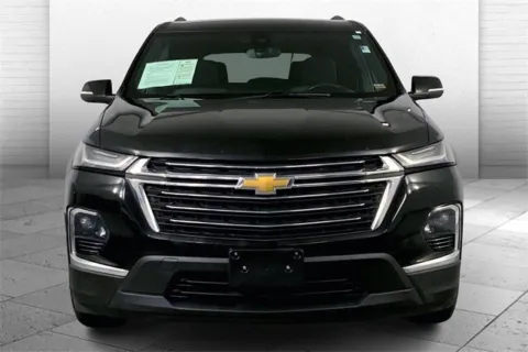 Photos of 2023 Chevrolet Traverse LT Cloth for sale in Kansas City, MO at Cable Dahmer Chevrolet of Kansas City