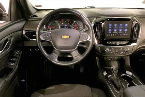 More photos of 2023 Chevrolet Traverse LT Cloth at Cable Dahmer Chevrolet of Kansas City, MO