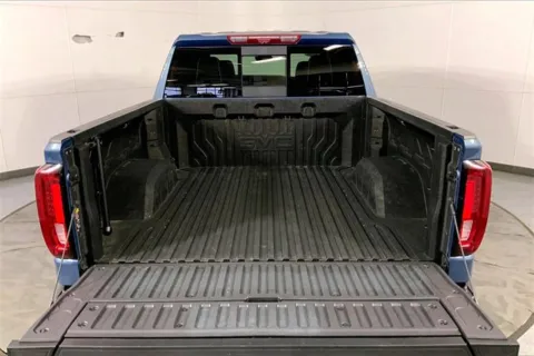 More photos of 2024 GMC Sierra 1500 Denali Ultimate at Cable Dahmer Chevrolet of Kansas City, MO