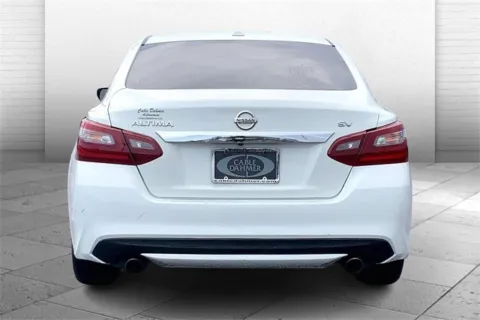 Another view of 2018 Nissan Altima 2.5 SV for sale in Kansas City, MO at Cable Dahmer Chevrolet of Kansas City