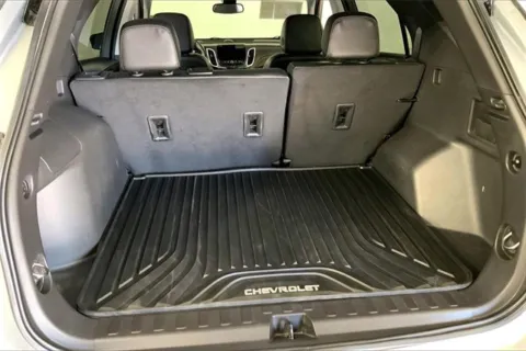 More photos of 2024 Chevrolet Equinox Premier at Cable Dahmer Chevrolet of Kansas City, MO