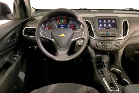 More photos of 2023 Chevrolet Equinox LT at Cable Dahmer Chevrolet of Kansas City, MO