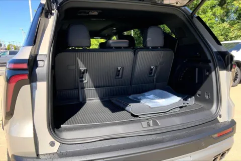 More photos of 2026 Chevrolet Traverse AWD Z71 at Cable Dahmer Chevrolet of Kansas City, MO