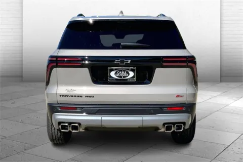 More photos of 2026 Chevrolet Traverse Z71 at Cable Dahmer Chevrolet of Kansas City, MO