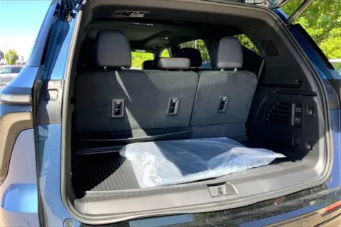 More photos of 2026 Chevrolet Traverse RS at Cable Dahmer Chevrolet of Kansas City, MO