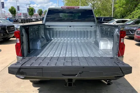 More photos of 2025 Chevrolet Silverado 2500 HD Custom at Cable Dahmer Chevrolet of Kansas City, MO