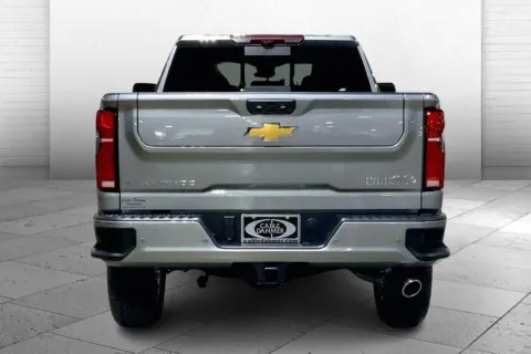 More photos of 2025 Chevrolet Silverado 2500HD High Country at Cable Dahmer Chevrolet of Kansas City, MO