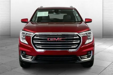 Photos of 2024 GMC Terrain SLT for sale in Kansas City, MO at Cable Dahmer Chevrolet of Kansas City