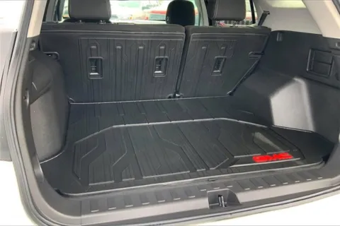 More photos of 2022 GMC Terrain SLE at Cable Dahmer Chevrolet of Kansas City, MO