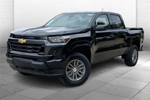 Photos of 2026 Chevrolet Colorado LT for sale in Kansas City, MO at Cable Dahmer Chevrolet of Kansas City