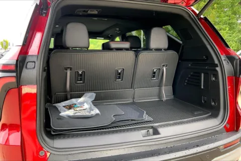 More photos of 2026 Chevrolet Traverse AWD Z71 at Cable Dahmer Chevrolet of Kansas City, MO