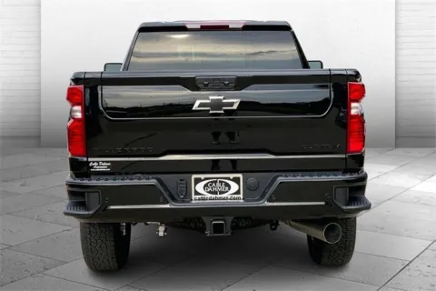 More photos of 2025 Chevrolet Silverado 2500 HD Custom at Cable Dahmer Chevrolet of Kansas City, MO