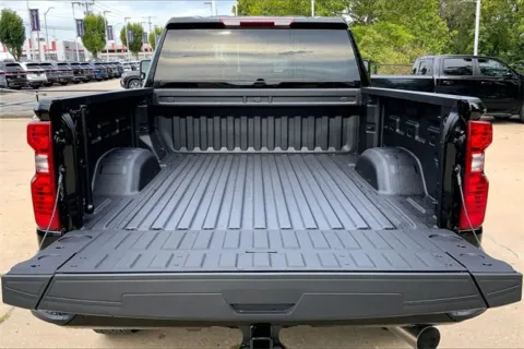 More photos of 2025 Chevrolet Silverado 2500 HD Custom at Cable Dahmer Chevrolet of Kansas City, MO