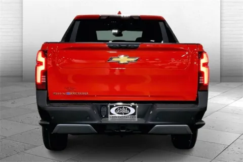 More photos of 2025 Chevrolet Silverado EV LT - Extended Range at Cable Dahmer Chevrolet of Kansas City, MO