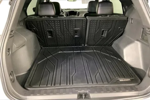 More photos of 2022 Chevrolet Equinox RS at Cable Dahmer Chevrolet of Kansas City, MO