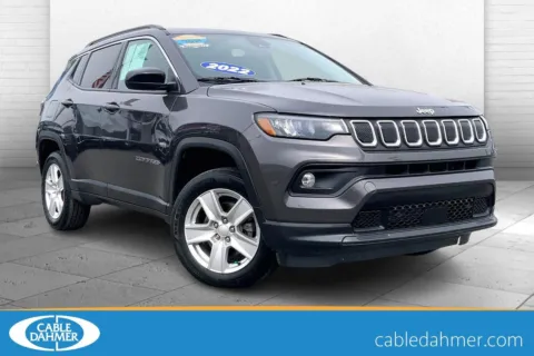 Gray 2022 Jeep Compass Latitude for sale in Kansas City, MO