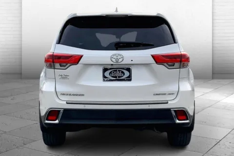 Another view of 2017 Toyota Highlander Limited for sale in Kansas City, MO at Cable Dahmer Chevrolet of Kansas City