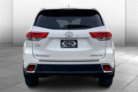 Another view of 2017 Toyota Highlander Limited for sale in Kansas City, MO at Cable Dahmer Chevrolet of Kansas City